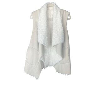 Altar'd State Women's Ivory Faux Fur Vest Size L Winter Layering Piece